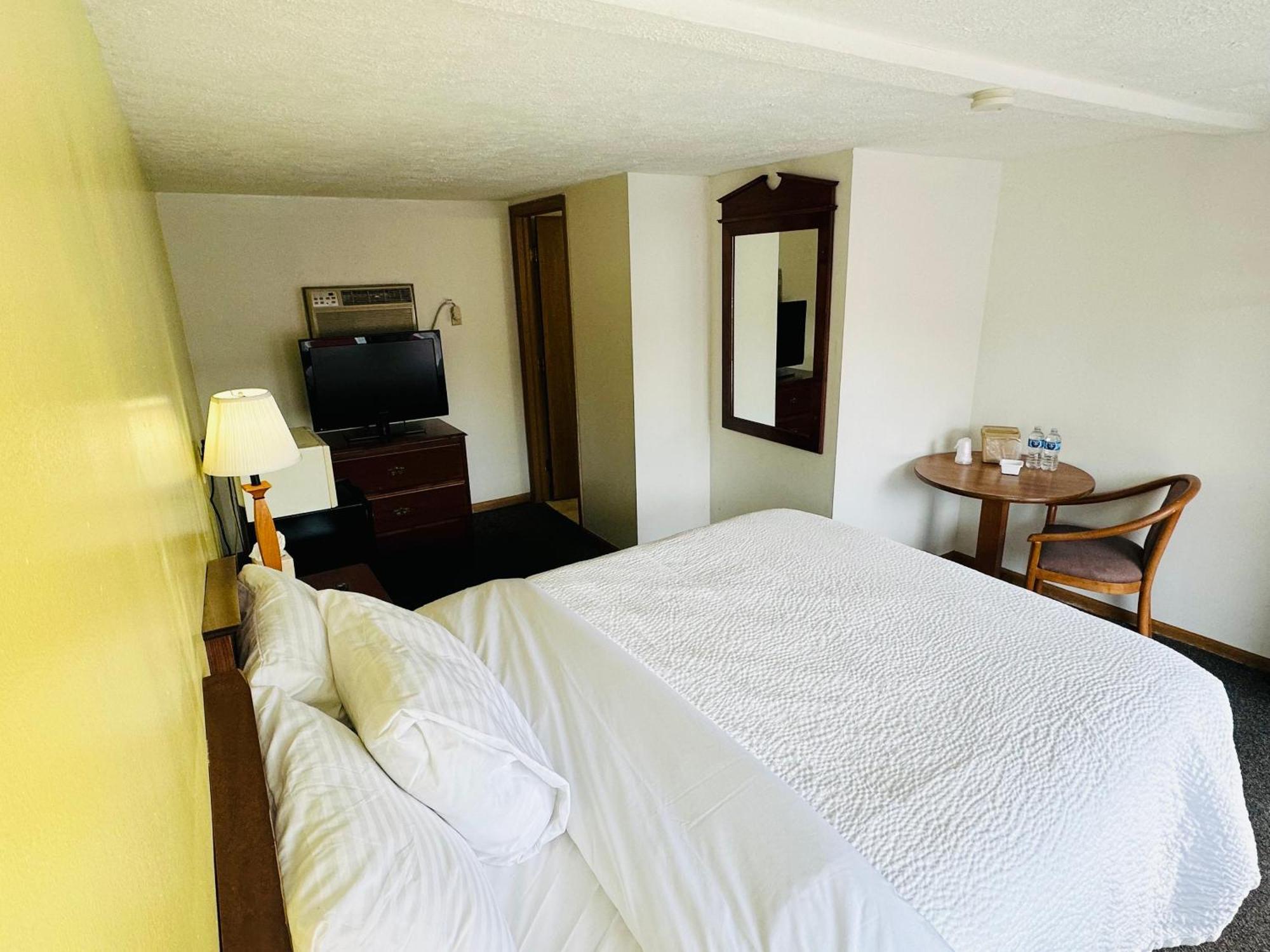 Quality Lodge Sandusky Exterior photo
